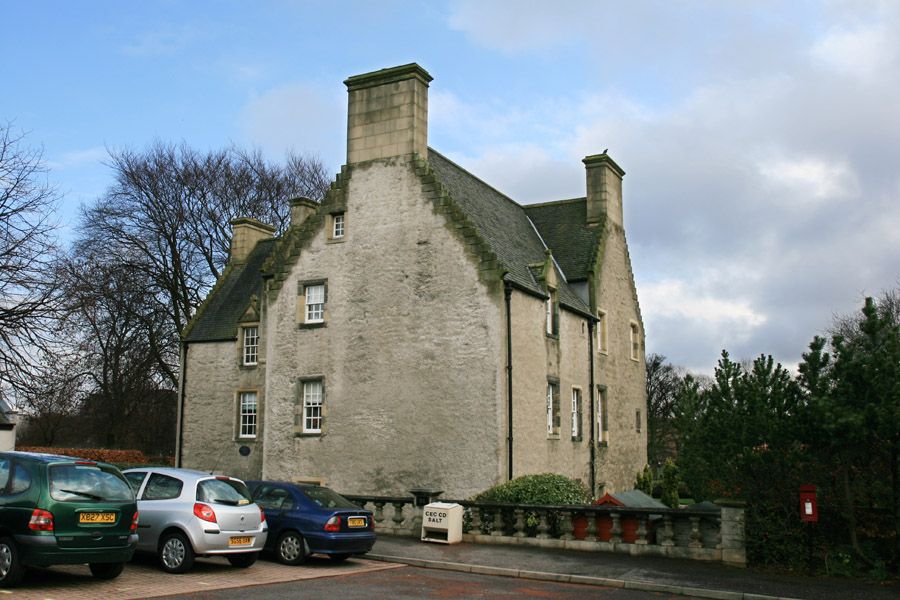 Pilrig House Castle in Edinburgh, Midlothian Stravaiging around